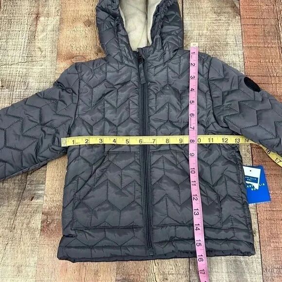 NWT Kid’s Perry Ellis Boys Quilted Puffer Jacket - Picture 3 of 8